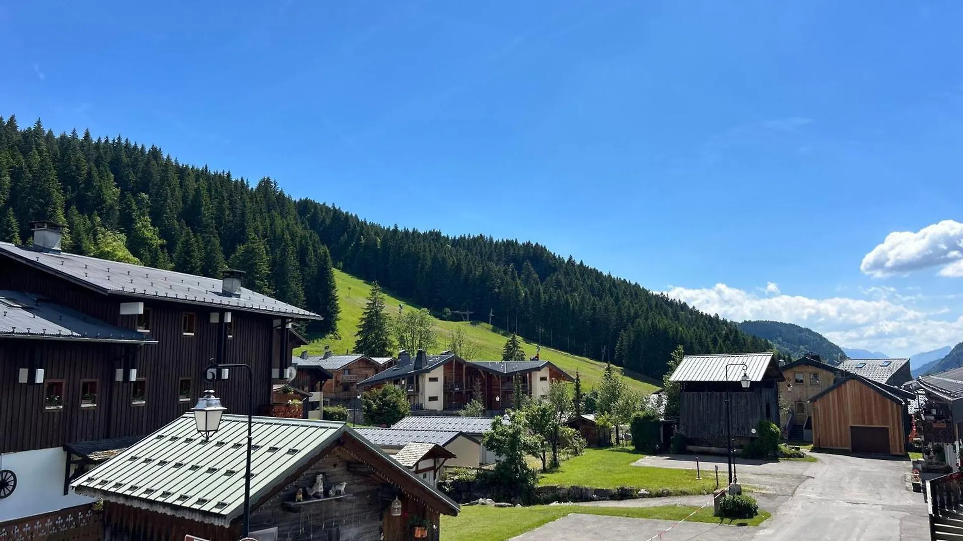 Appartement Neuf 3 Ch. Proche Pistes Avec Terrasse, Wifi Et Garage - Les Gets - Fr-1-623-356 France